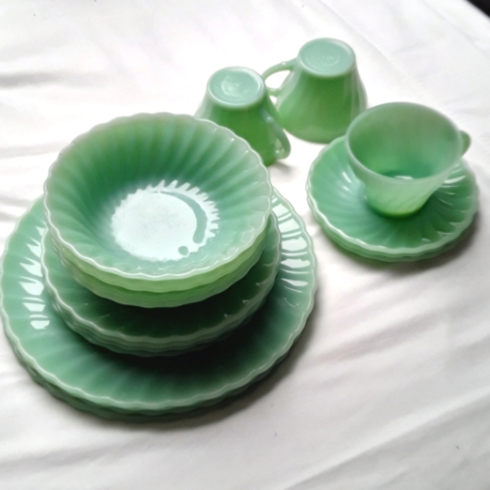 Fire King Jadeite Dinnerware Set